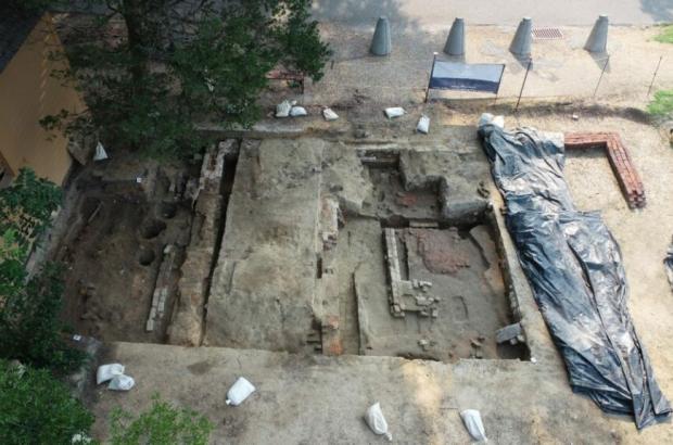 Archaeological excavation of Williamsburg’s First Baptist Church, one of the oldest African American churches in the United States.